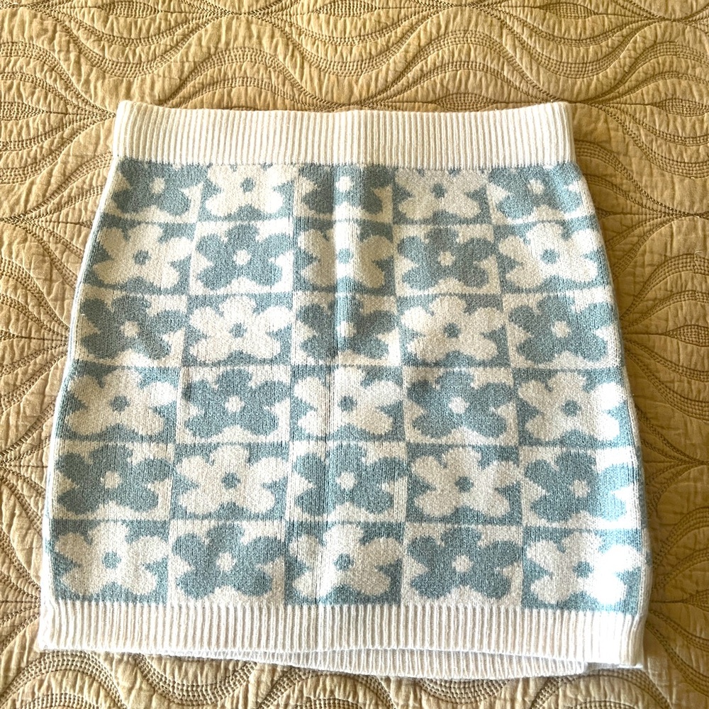 RSQ Girls Blue and White Sweater Skirt